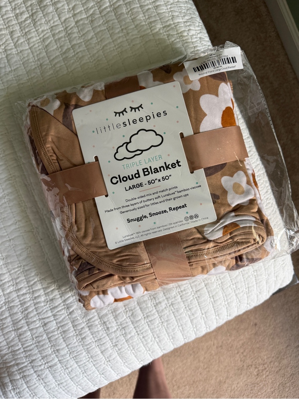 Little Sleepies NIB Cloud Blanket - Neutral Floral